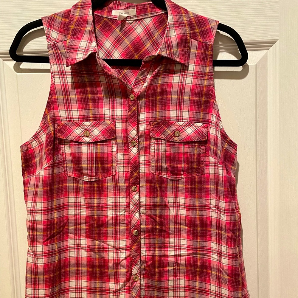 Maurices Med. 70% rayon/30% cotton button tank.